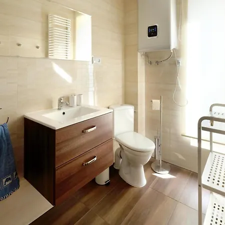 بيت للعطل In Near Baltic Beach, Cleaning Included