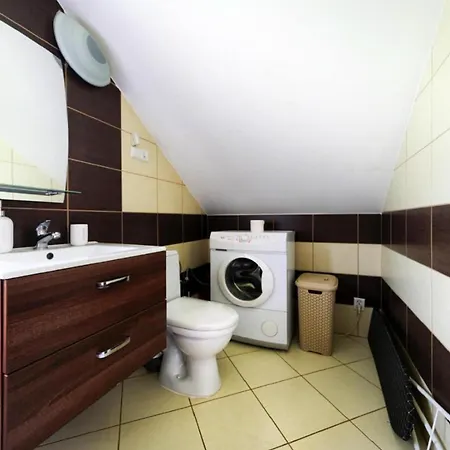بيت للعطل In Near Baltic Beach, Cleaning Included *